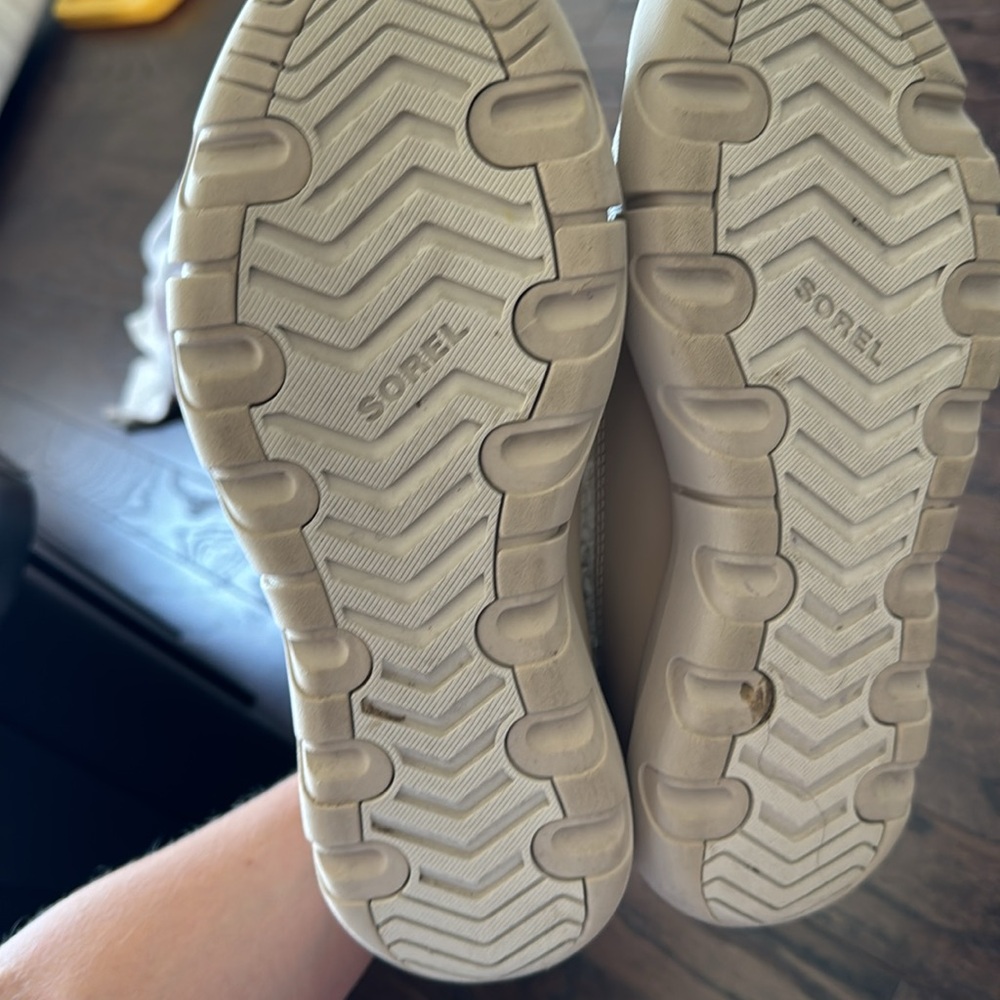 Sorel Women's Winter Boots in Cream and Tan - Picture 3 of 3